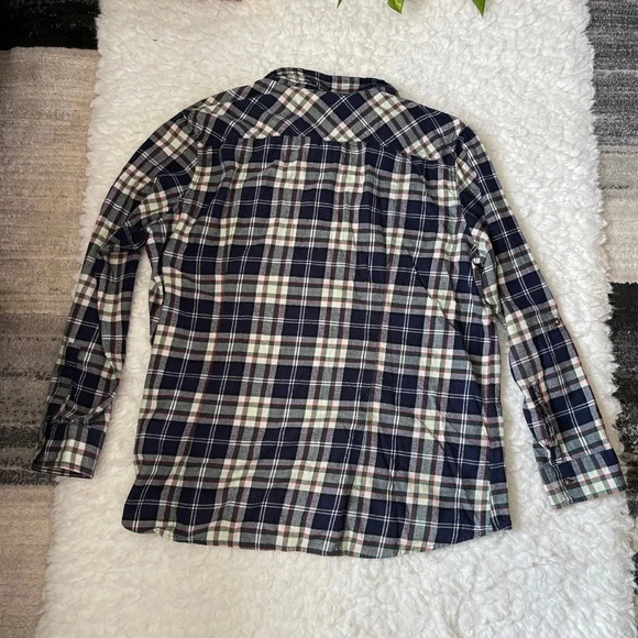 Eddie Bauer Plaid Flannel button down - size XXL - Picture 10 of 16